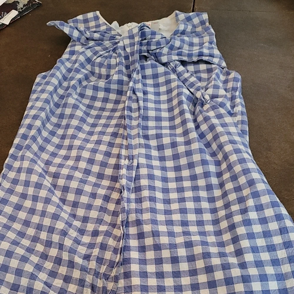 Girls dress size Large
